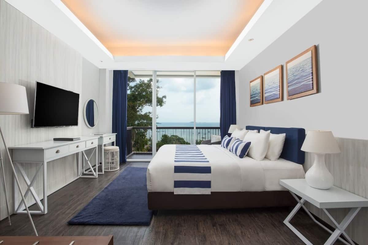 Suite Room | Beach/ocean view