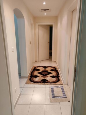 Villa - 5 sovrum - utsikt mot staden | Vardagsrum | Platt-tv