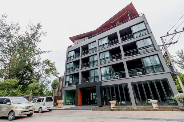 Exterior - The Kris BangTao by Lofty (Choeng Thale)
