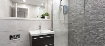 Forbes Retreat - Donnini Apartments