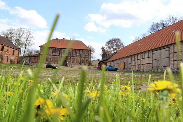 Front of property - Lindstedter Gutsstuben (Gardelegen)