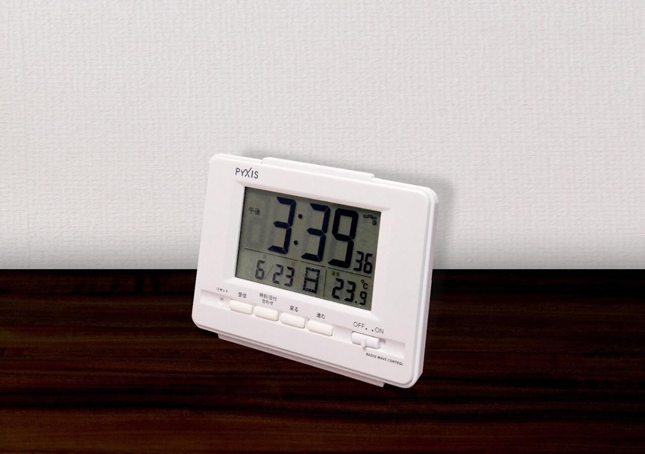 1 bedroom, desk, free wifi, bed sheets