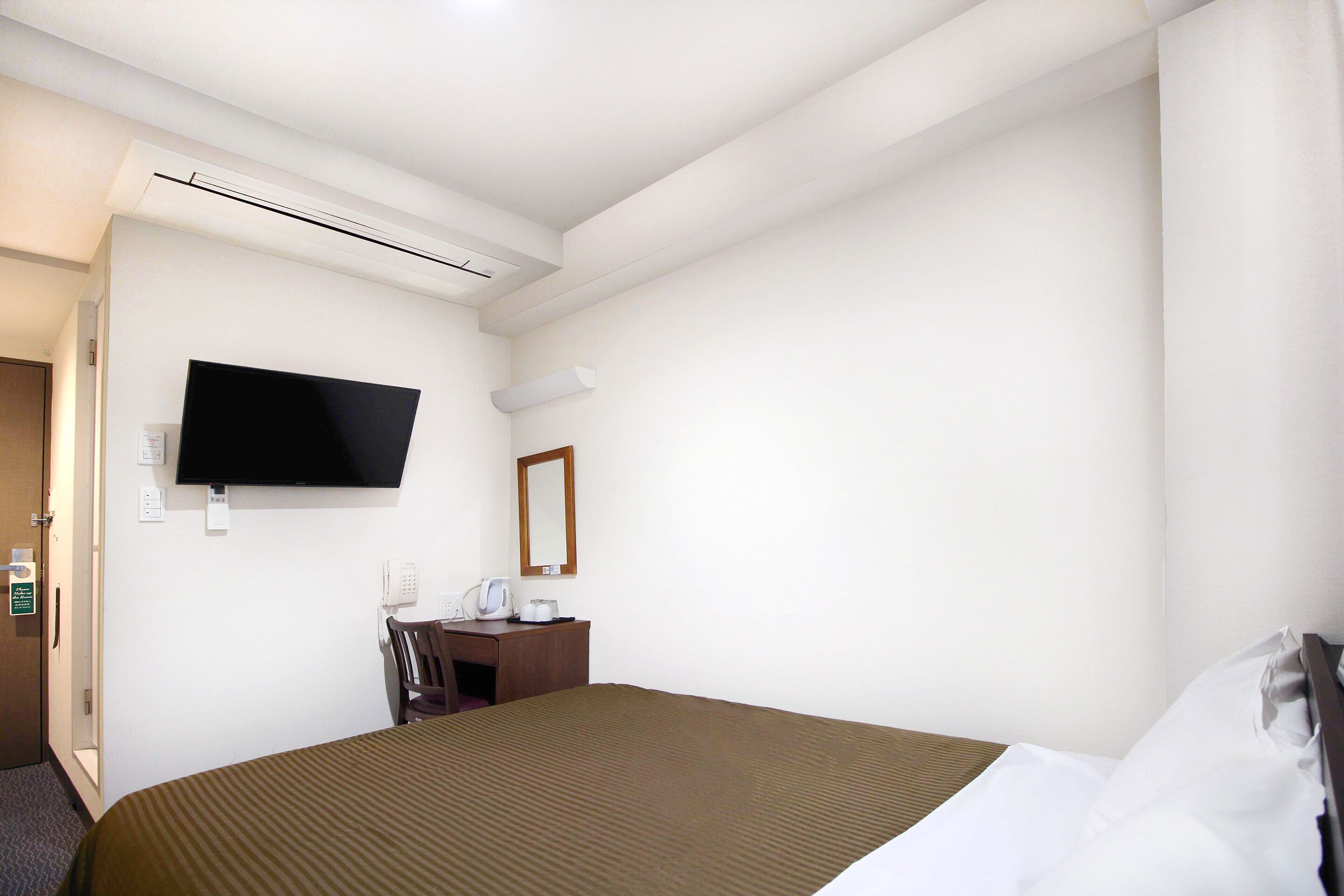 double room, non smoking | 1 bedroom, desk, free wifi, bed sheets