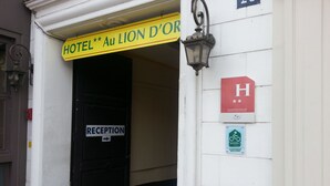 Entrada al alojamiento