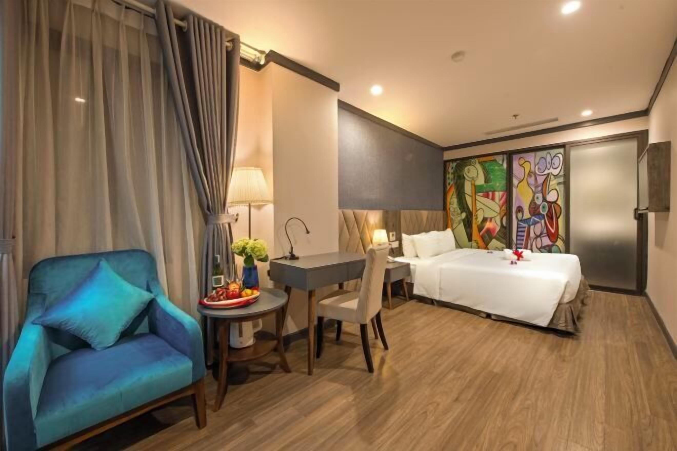 Ropa de cama de alta calidad y minibar 