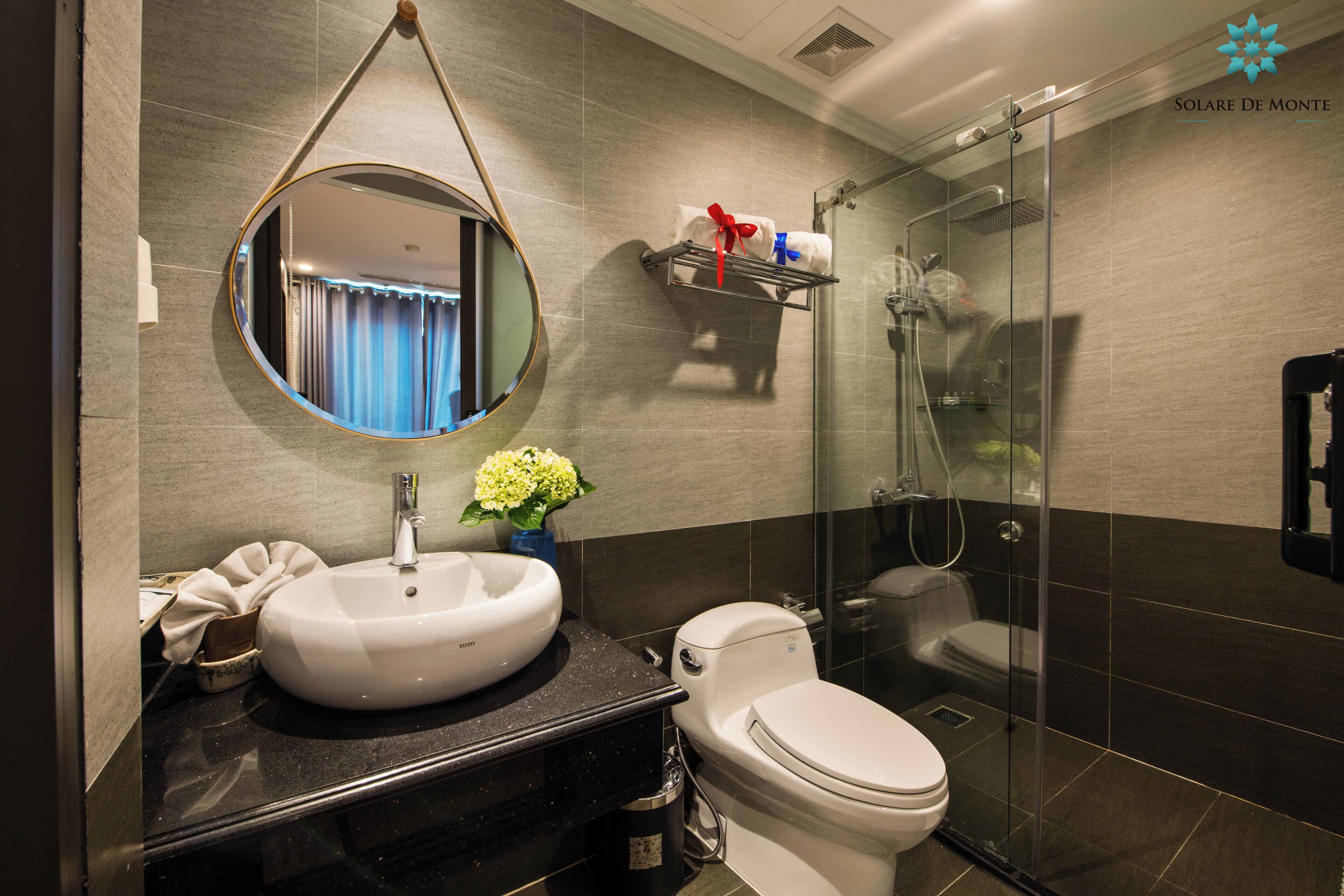 rainfall showerhead, free toiletries, hair dryer, bathrobes