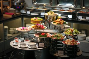 Daily buffet breakfast (VND 200000 per person) - Solare De Monte Hotel & Spa (Hanoi)