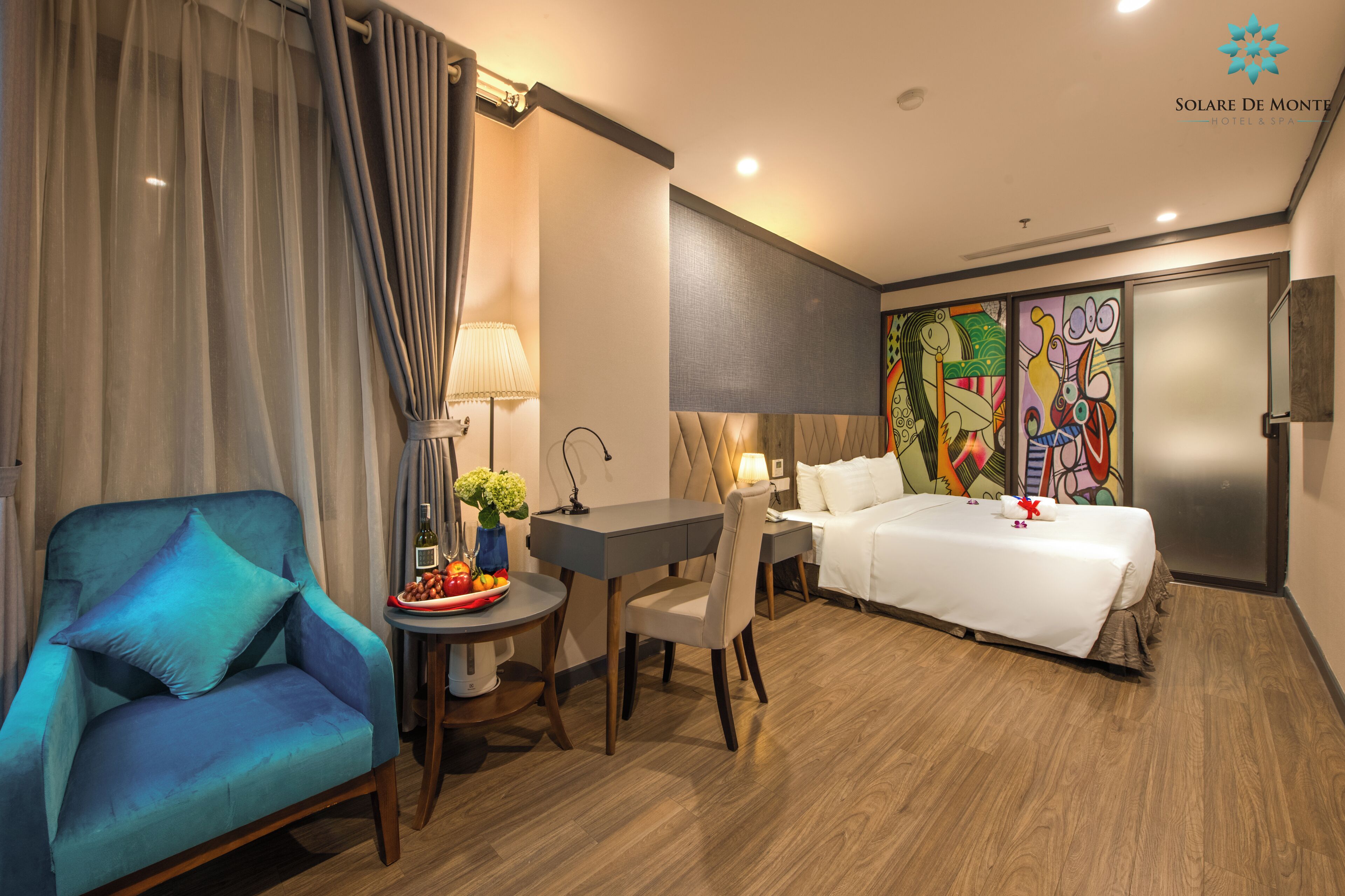 deluxe double room | 1 bedroom, premium bedding, minibar, in-room safe