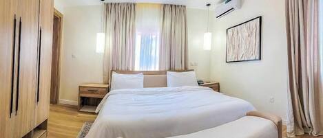 Executive Room, 1 Bedroom | Premium bedding, free WiFi, bed sheets
