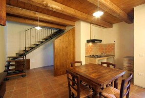 Private kitchen - Girfalco - Country House - Bed&Breakfast (Urbino)