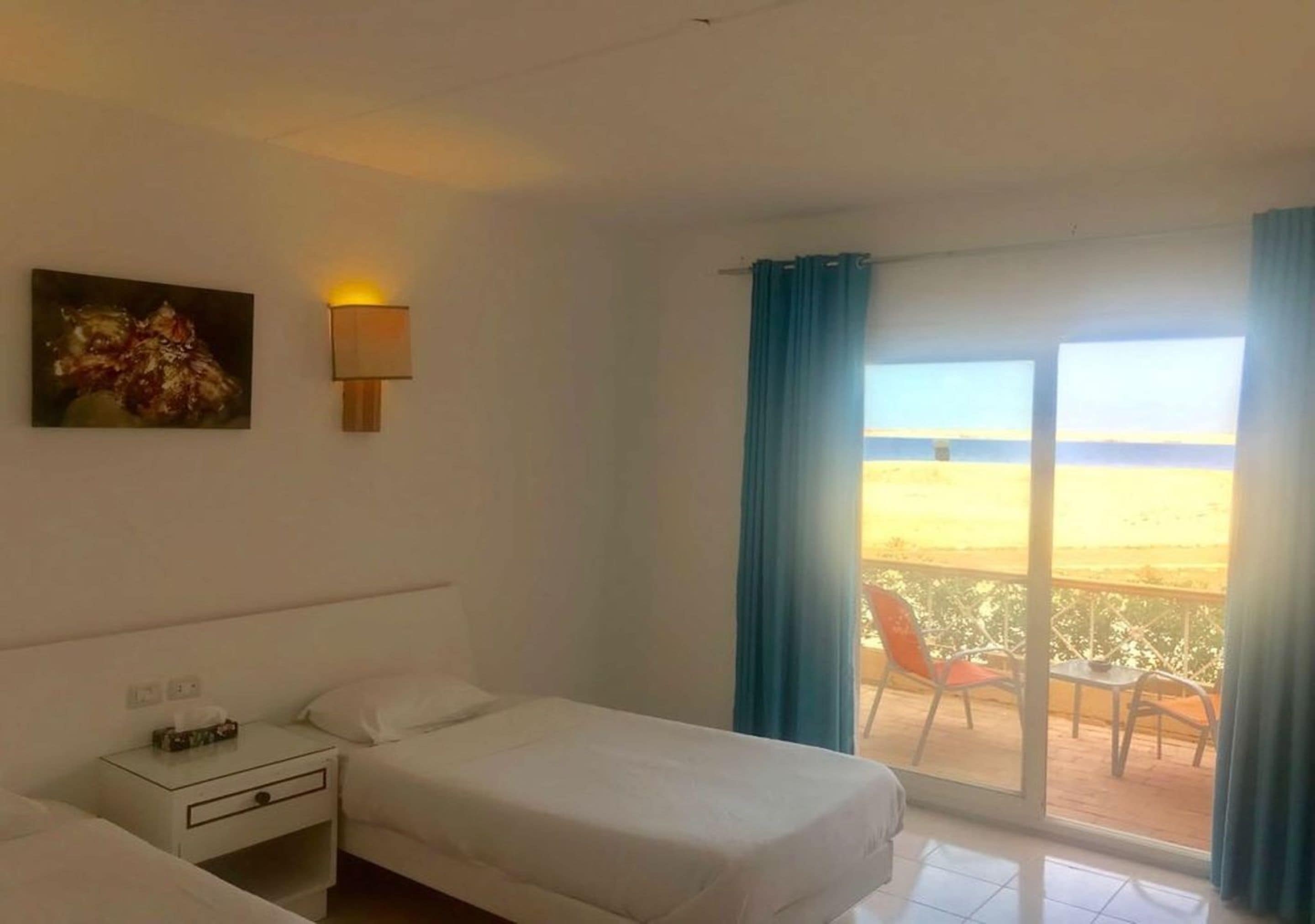 Minibar, coffres-forts dans les chambres, décoration personnalisée