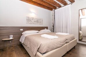 1 bedroom, minibar, desk, blackout curtains