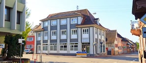 Fachada de la propiedad