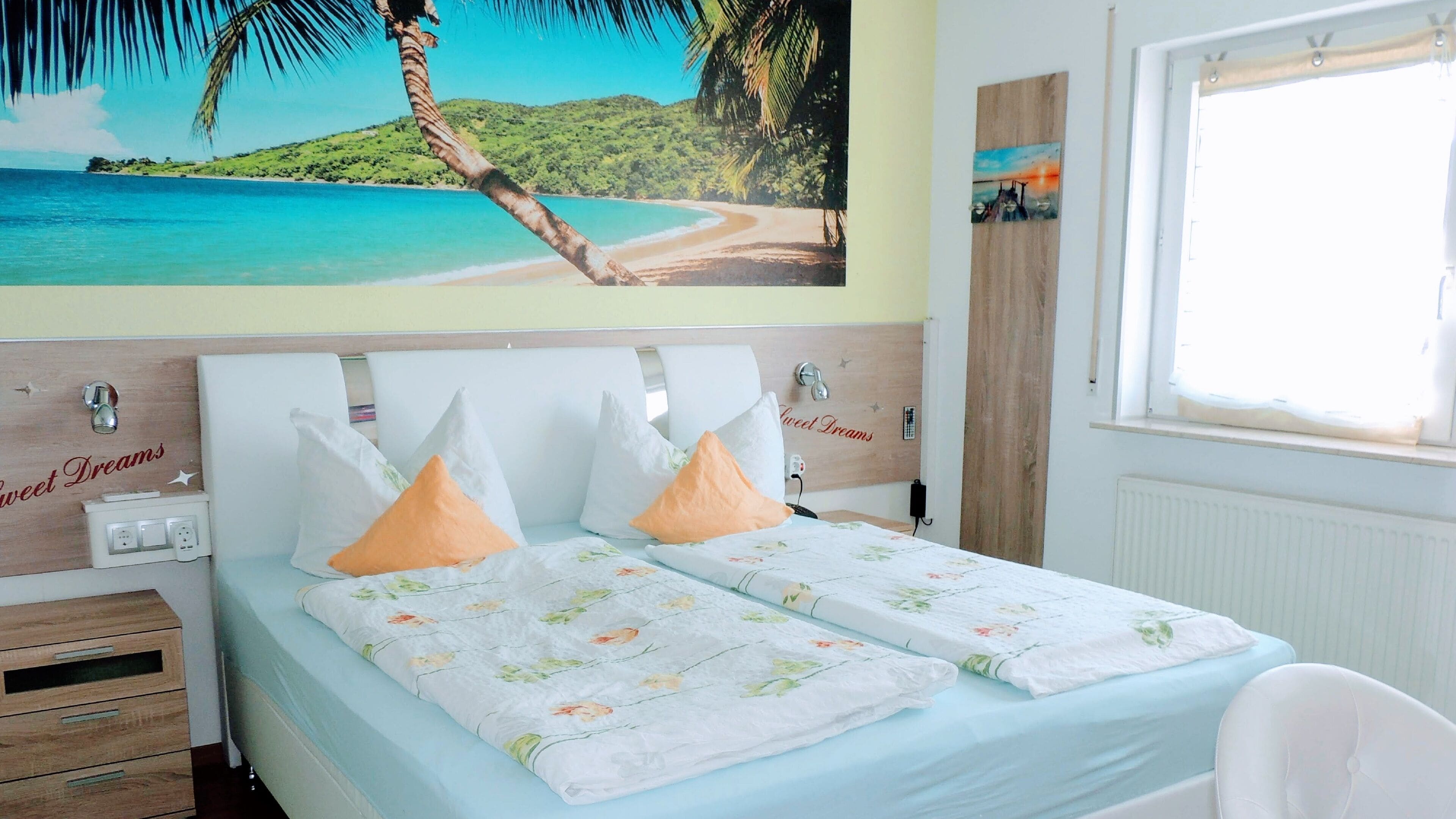 Comfort-Suite, 1 Schlafzimmer, Küche | Individuell dekoriert, Schreibtisch, laptopgeeigneter Arbeitsplatz