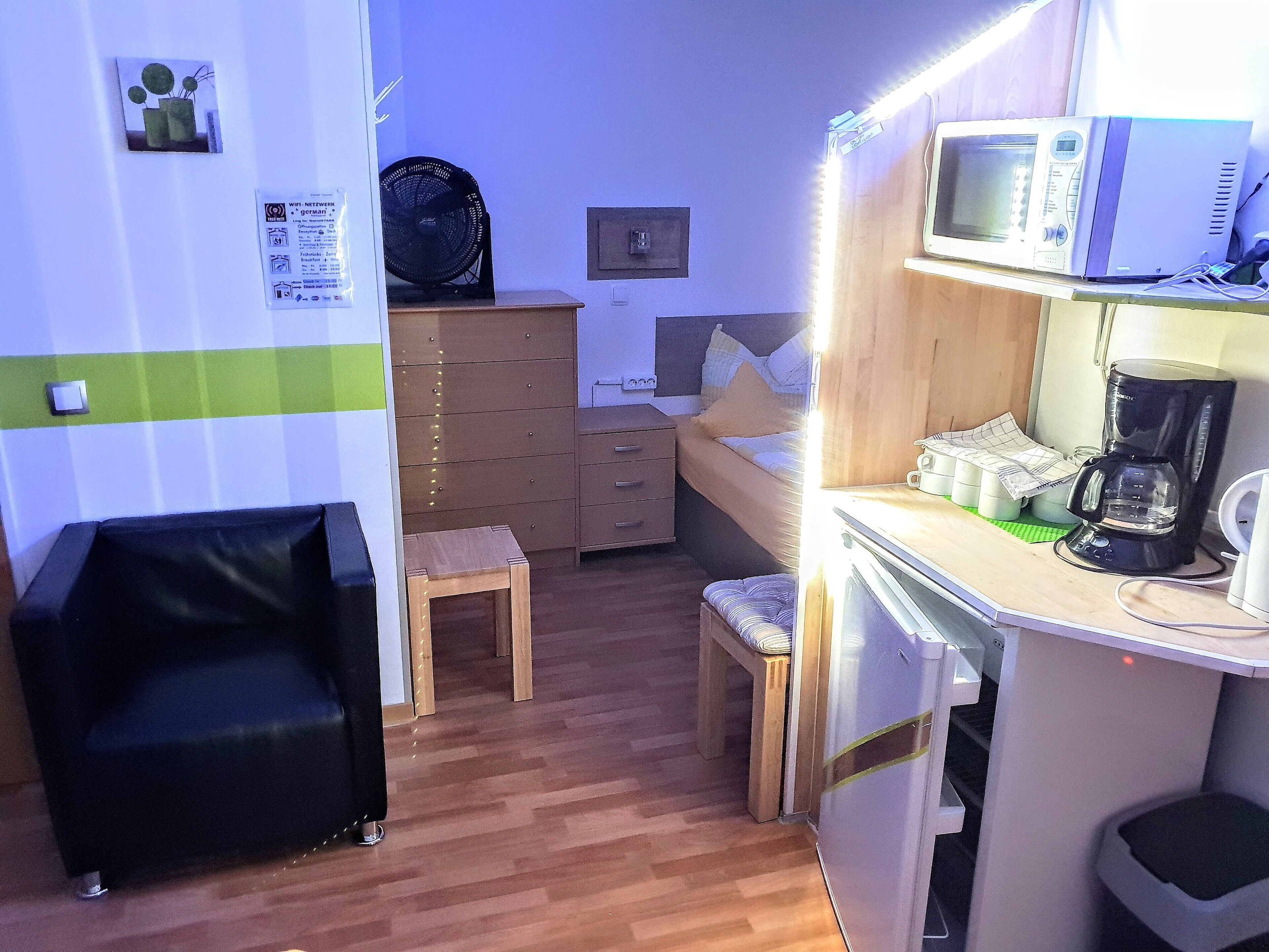 standard quadruple room, non smoking, refrigerator & microwave | in-room dining