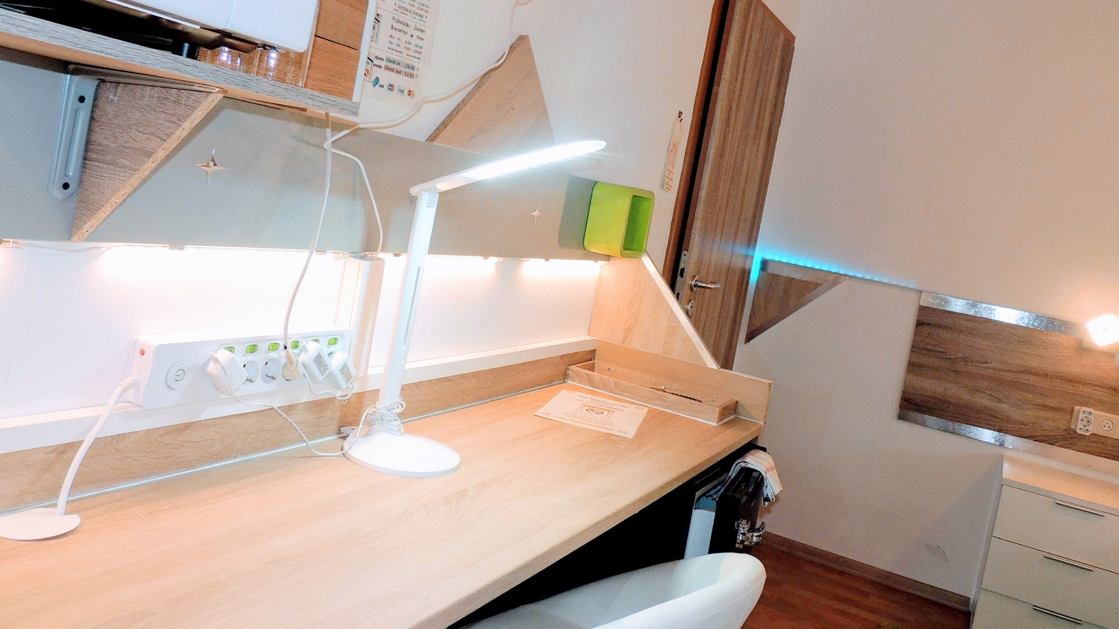 family apartment, 3 bedrooms, non smoking, 2 bathrooms (xl) | living area | 32-inch flat-screen tv with cable channels, tv, ping pong