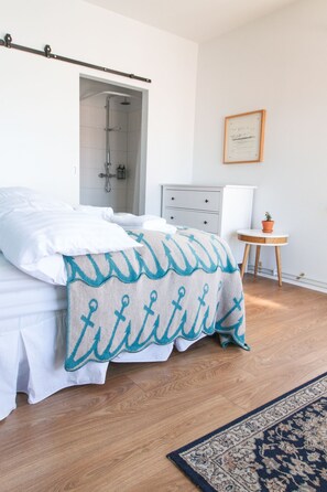 Double Room, Private Bathroom | Blackout drapes, rollaway beds, free WiFi, bed sheets - Sýsló Guesthouse (Stykkisholmur)