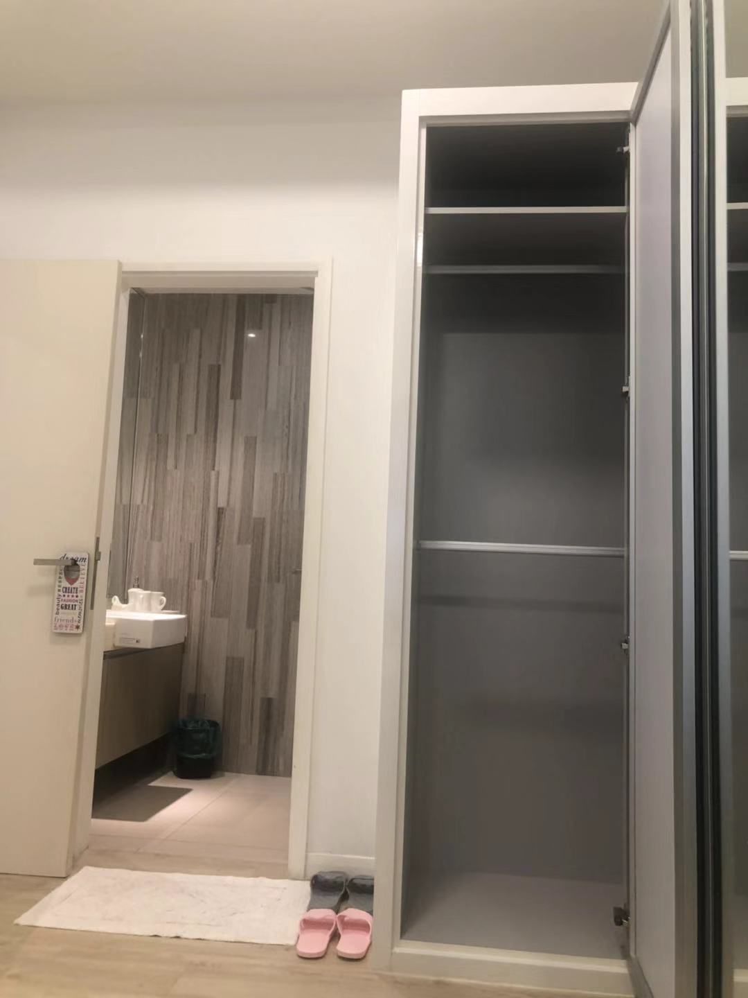 Bungalow, 2 Bedrooms | Bathroom | Shower, free toiletries, hair dryer, slippers