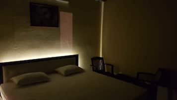 Deluxe Cottage, 1 Double Bed, Private Bathroom, Resort View | Individually decorated, individually furnished, wheelchair access
