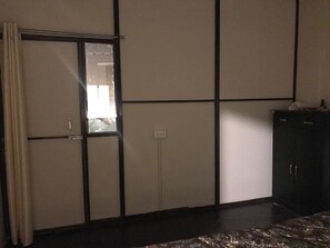 Deluxe Double Private Cottage | Terrace/patio - Swachh Room - Hostel (Karchana)