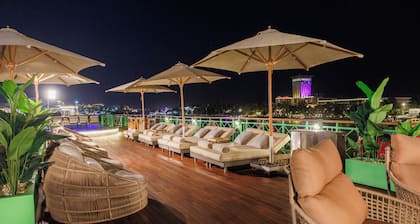 MS Esmeralda Nile Cruise from Aswan or Luxor