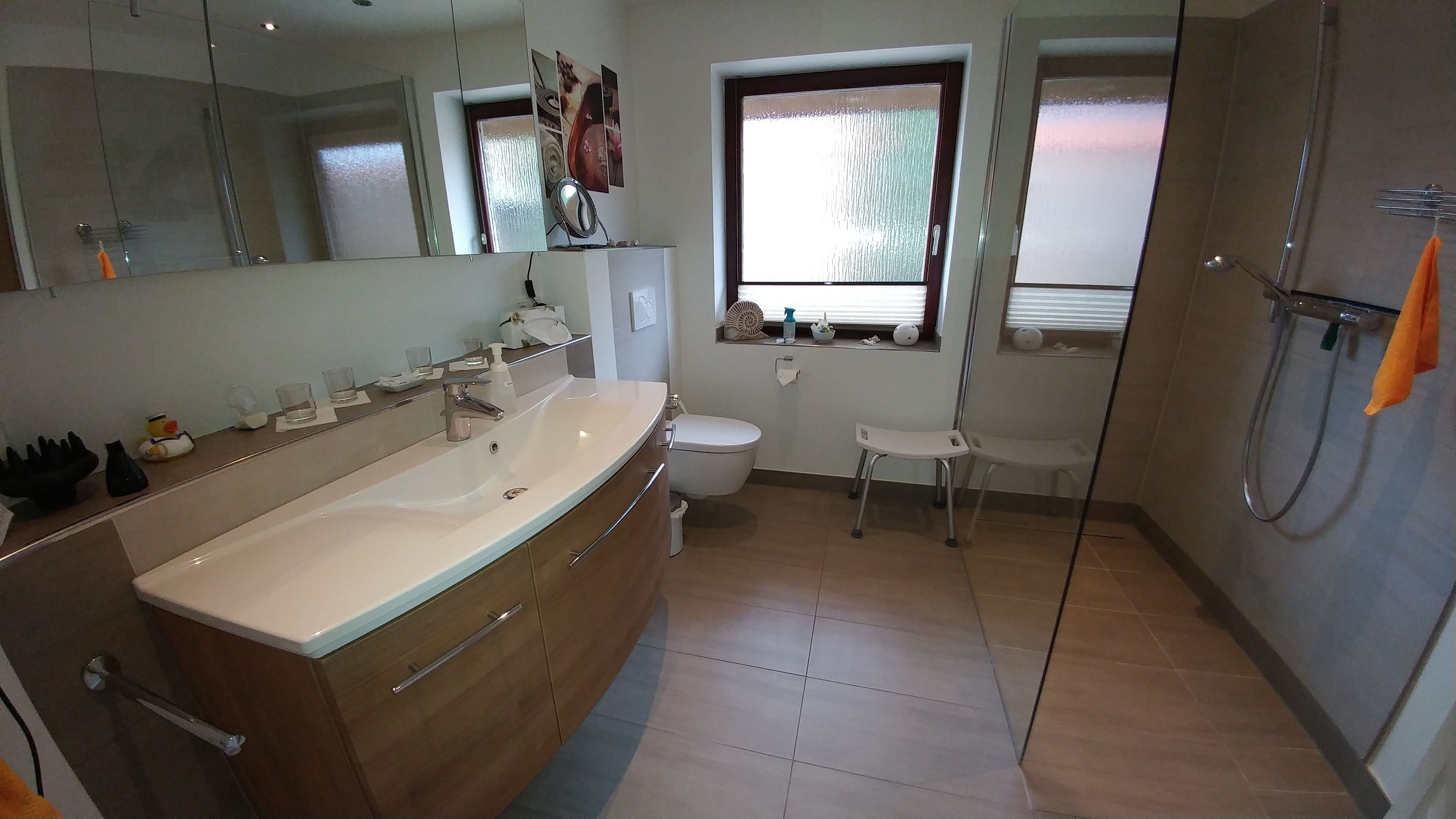 Apartment, 2 Bedrooms, Non Smoking | Bathroom | Shower, eco-friendly toiletries, hair dryer, heated floors