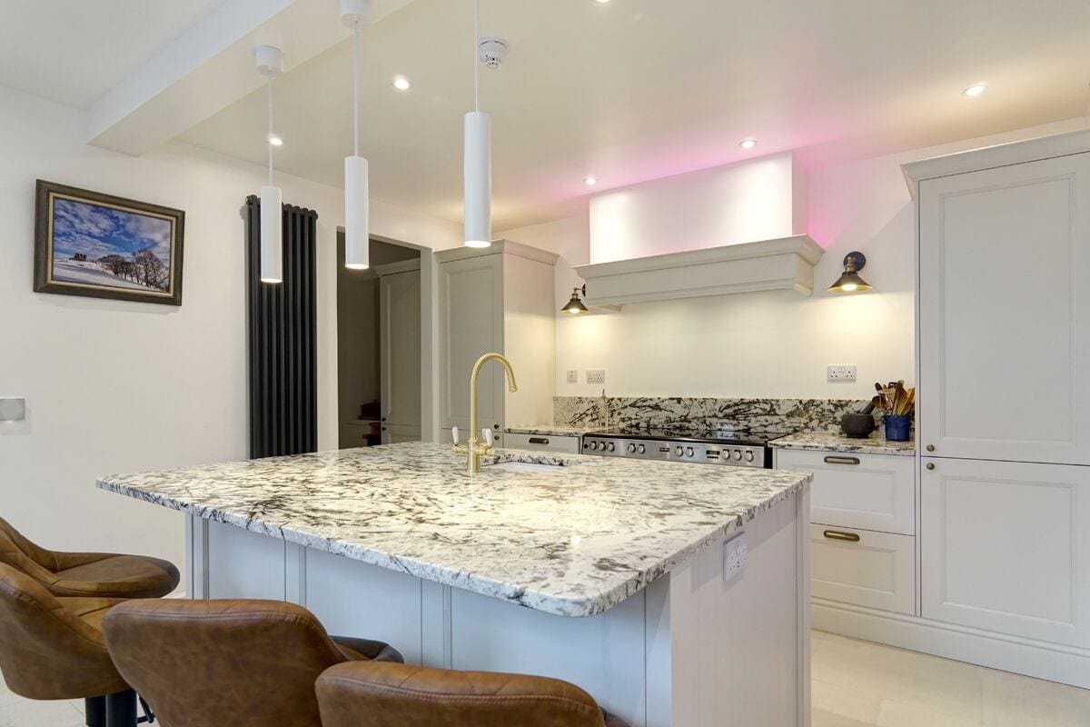 Superior House, Ensuite (Private Celebration Villa) | Shared kitchen