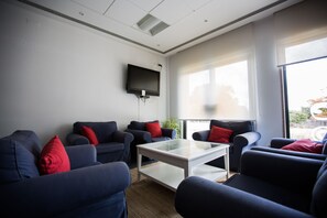 Coin salon dans le hall