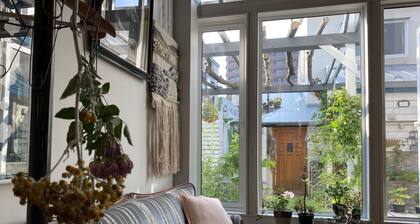 Little Barrel Guest House - Hostel