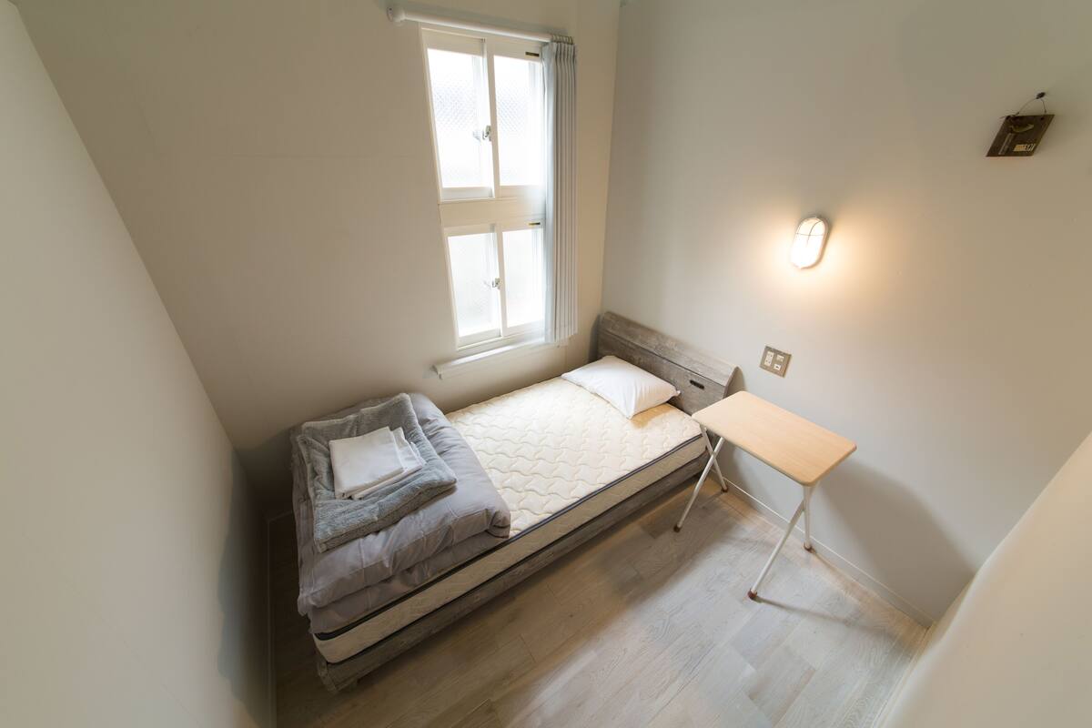 101 Mixed Shared Dormitory, Cabin Type | In-room safe, WiFi (free), bed sheets