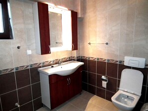 Villa | Bad | Dusj og hårføner