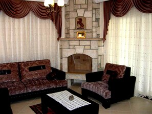 Villa | Salle de séjour | Télévision LCD