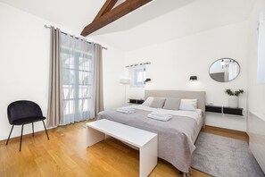 3 Schlafzimmer, Bügeleisen/Bügelbrett, WLAN, Bettwäsche