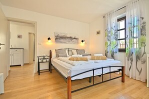3 Schlafzimmer, Bügeleisen/Bügelbrett, WLAN, Bettwäsche