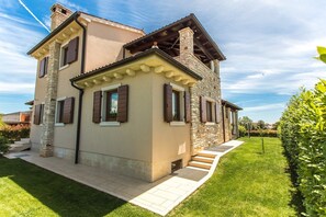 Exterior - Modern villa near Fazana with amazing sea view (Galizana)