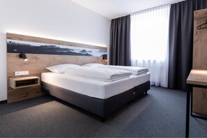 Comfort Double Room | View from room - Stadthotel Freilassing (Freilassing)