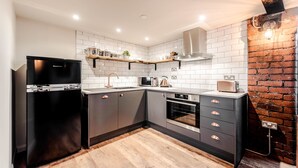 Deluxe Apartment, Multiple Beds, Non Smoking | Private kitchen - Home At The Mill 5 (Stockport)