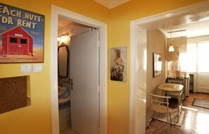 Apartment | Living area | 42-inch LCD TV with digital channels, TV