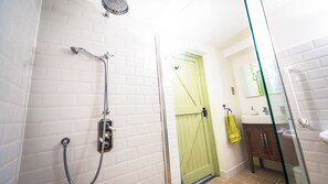 Dusche, kostenlose Toilettenartikel