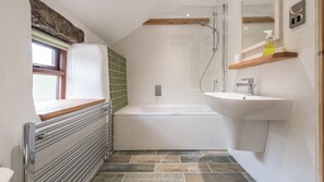Separate bathtub and shower