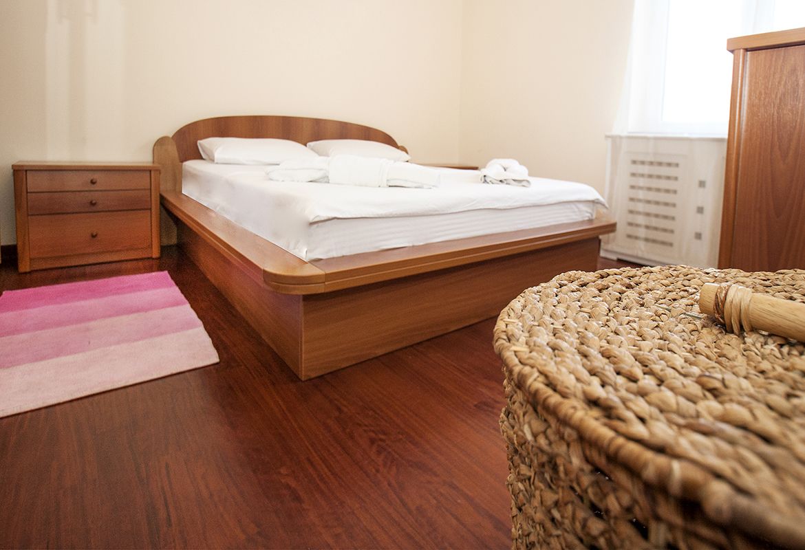 Apartment | 2 Schlafzimmer, schallisolierte Zimmer, Bügeleisen/Bügelbrett