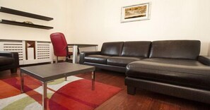 Departamento | Área de sala de estar | Televisión de pantalla plana de 42 pulgadas con canales vía satélite 