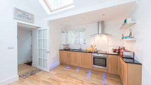 Unclassified image, 2 of 27, button - Godrevy Flat, a Light and Spacious Apartment With Gorgeous Panoramic sea Views From Living Room. Outside Area, Free Parking. Free Wifi/ (St Ives)