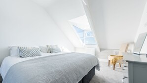 Iron/ironing board, WiFi (free) - Coastal Seascape, Luxury Three Bedroom Apartment With Parking and Outstanding sea Views (St Ives)
