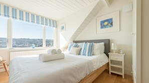 Iron/ironing board, free WiFi - Sea Fever Spectacular sea Views, Private Sunny Balcony, Free Wifi (St Ives)