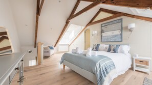 Iron/ironing board, free WiFi