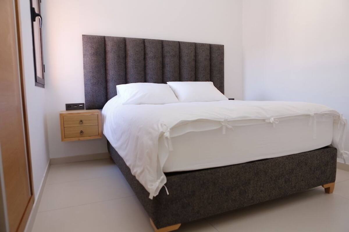 Apartamento, várias camas, acessível, vista para a cidade | Berços (sobretaxa), Wi-Fi de cortesia