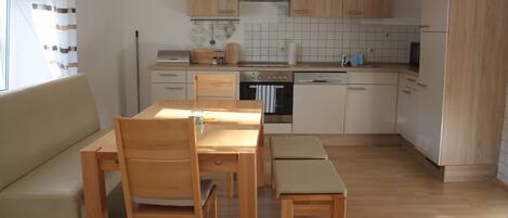 Apartment, 2 Bedrooms | Private kitchen | Fridge, microwave, oven, stovetop
