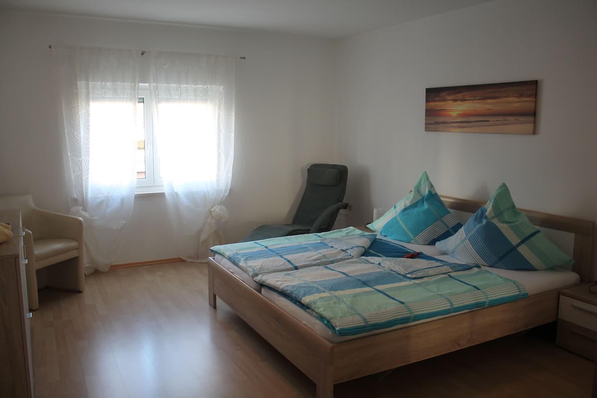Apartment, 2 Bedrooms | Blackout drapes, WiFi (free), bed sheets