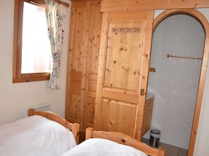 3 bedrooms
